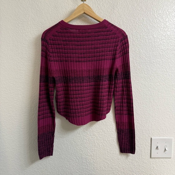 Babaton Nathaniel space dyed striped cropped sweater in raspberry Size M - Picture 3 of 6